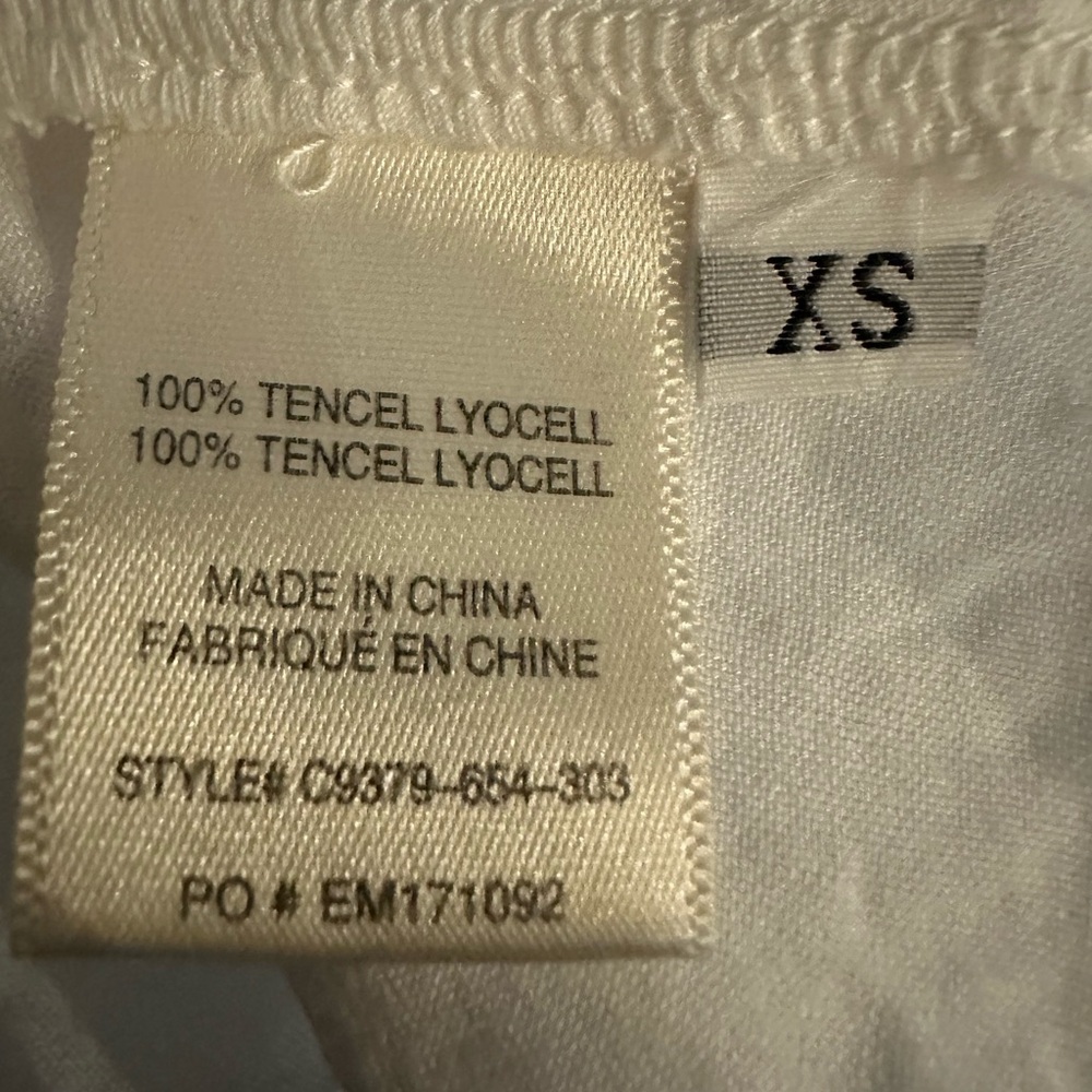 Cloth & Stone Women's White Button-Up Shirt size XS - Picture 8 of 9